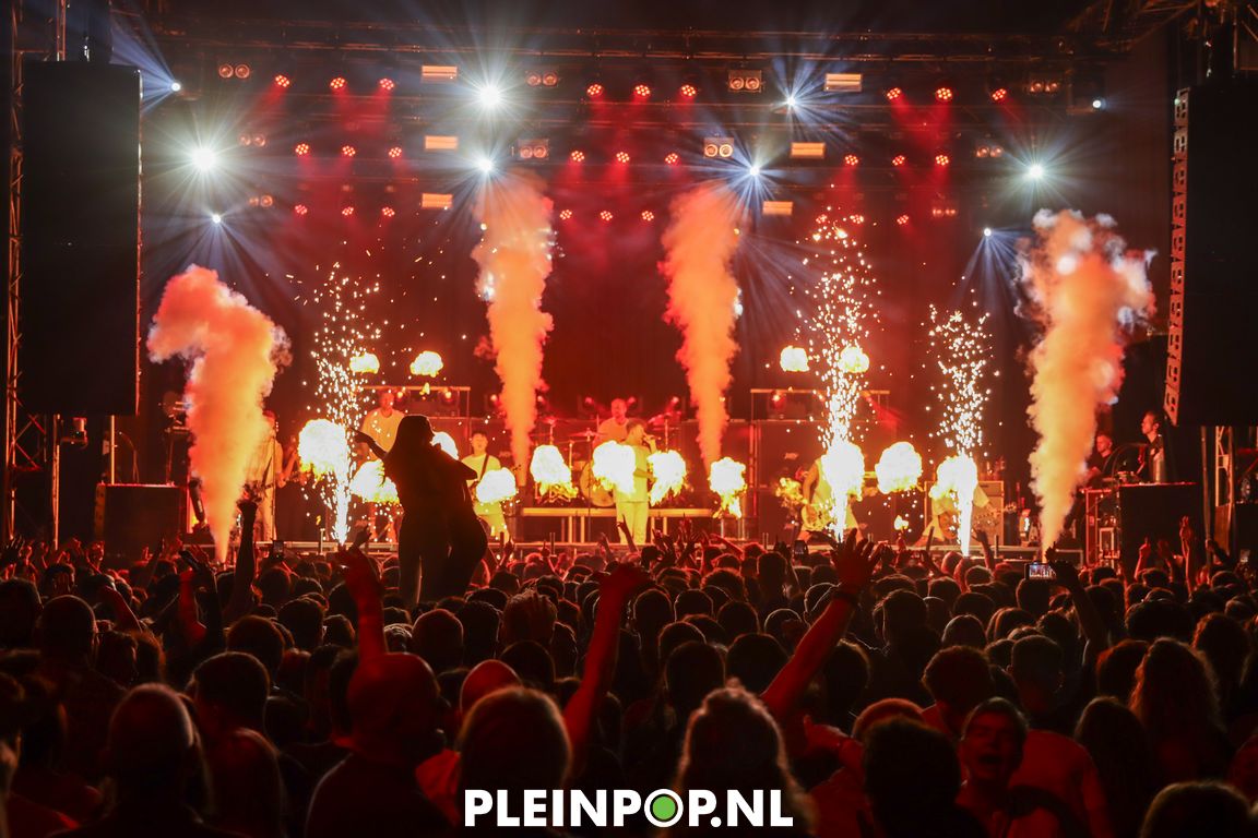 THE DIRTY DADDIES     (29)